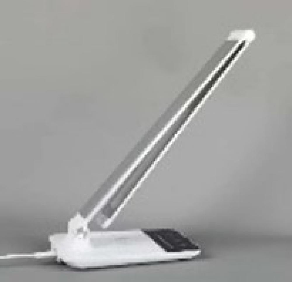 Q1 Wireless charging table lamp with color temperature adjustment, color temp 3000-6000K